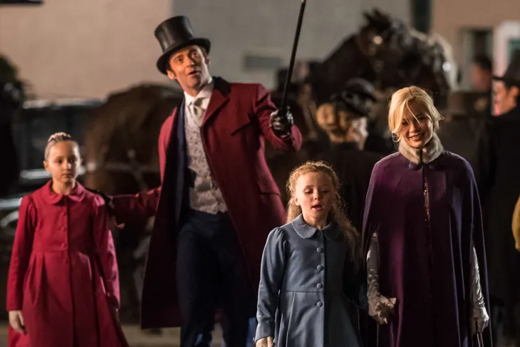 Người sói Hugh Jackman trở lại trong phim nhạc kịch - Ảnh 2. Người sói Hugh Jackman trở lại trong phim nhạc kịch - Ảnh 2.