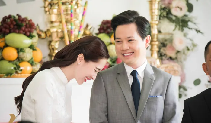 Đặng Thu Thảo làm dâu nhà đại gia BĐS: Cái kết viên mãn của một cuộc tình 2 năm - Ảnh 2. Đặng Thu Thảo làm dâu nhà đại gia BĐS: Cái kết viên mãn của một cuộc tình 2 năm - Ảnh 2.