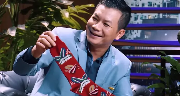 Shark Tank Việt Nam - Tập 7: Các Shark thích thú nhận quà Giáng sinh từ Start-up - Ảnh 3. Shark Tank Việt Nam - Tập 7: Các Shark thích thú nhận quà Giáng sinh từ Start-up - Ảnh 3.