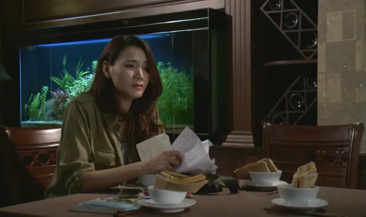 Phim Vực thẳm vô hình - Tập 15: Kiều (Trang Nhung) muốn thoát kiếp giang hồ - Ảnh 5. Phim Vực thẳm vô hình - Tập 15: Kiều (Trang Nhung) muốn thoát kiếp giang hồ - Ảnh 5.