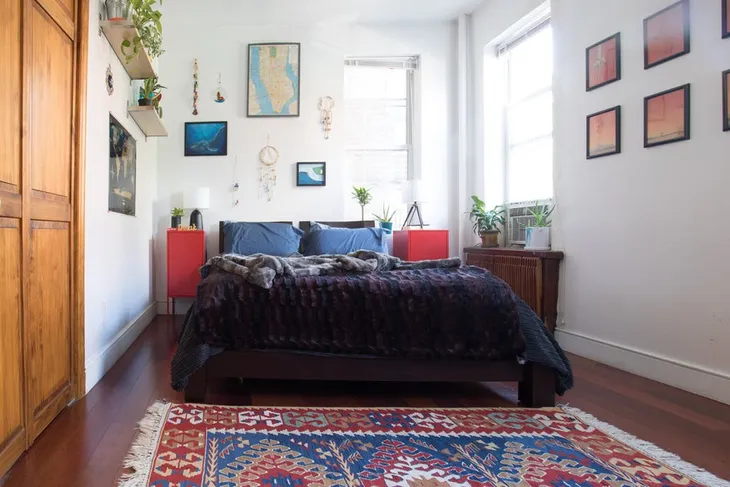 Không gian sống tiện nghi và nhỏ gọn của cặp đôi ở New York - Ảnh 8. Không gian sống tiện nghi và nhỏ gọn của cặp đôi ở New York - Ảnh 8.