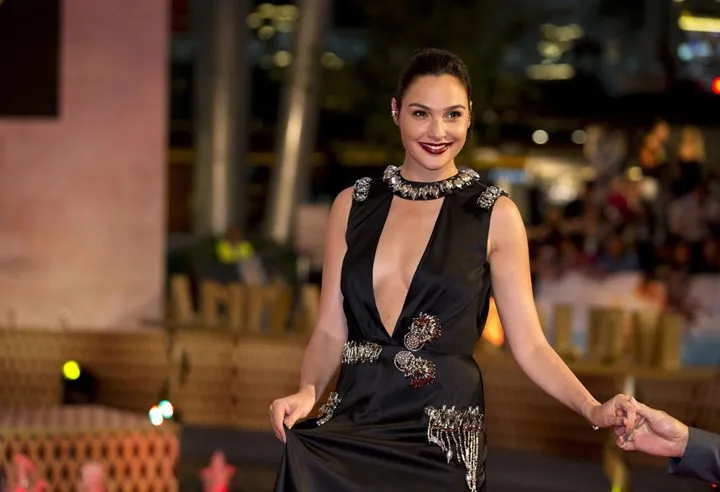 10 sao Hollywood kiếm “bộn tiền” trong năm 2017 - Ảnh 3. 10 sao Hollywood kiếm “bộn tiền” trong năm 2017 - Ảnh 3.