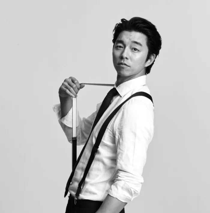 Khi Gong Yoo khoe vẻ lịch lãm - Ảnh 1. Khi Gong Yoo khoe vẻ lịch lãm - Ảnh 1.