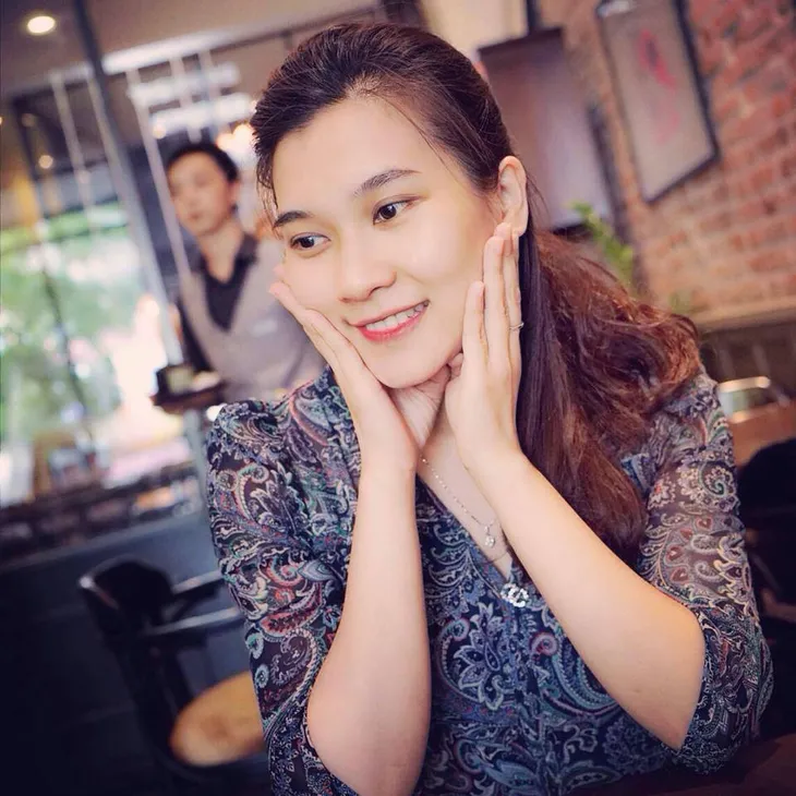BTV Khánh Trang ghi điểm với gu thời trang thanh lịch, nữ tính - Ảnh 9. BTV Khánh Trang ghi điểm với gu thời trang thanh lịch, nữ tính - Ảnh 9.