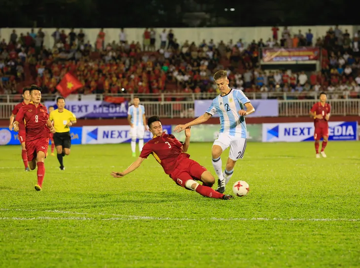 Chùm ảnh: Những khoảnh khắc ấn tượng trận giao hữu U20 Việt Nam 1-4 U20 Argentina - Ảnh 12. Chùm ảnh: Những khoảnh khắc ấn tượng trận giao hữu U20 Việt Nam 1-4 U20 Argentina - Ảnh 12.