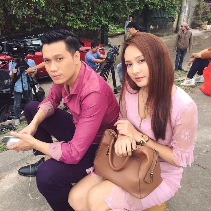 Những hình ảnh trong Sống chung với mẹ chồng không thể thấy trên phim - Ảnh 1. Những hình ảnh trong Sống chung với mẹ chồng không thể thấy trên phim - Ảnh 1.
