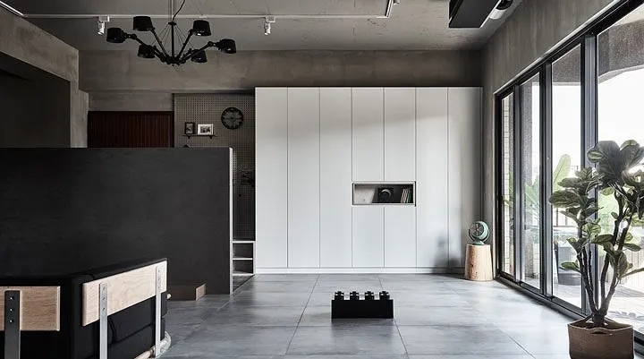 Căn hộ màu xám độc đáo của gia đình nữ tiếp viên hàng không - Ảnh 4. Căn hộ màu xám độc đáo của gia đình nữ tiếp viên hàng không - Ảnh 4.
