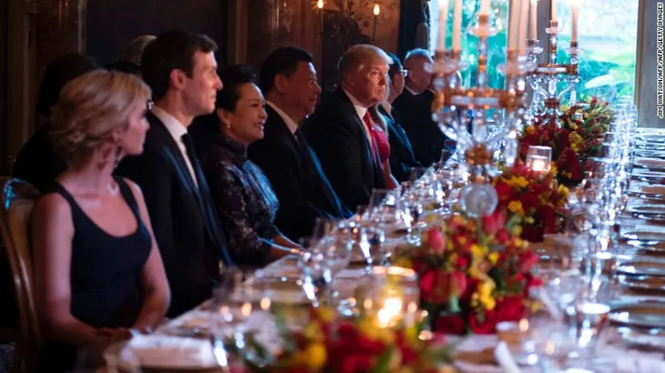 Cận cảnh yến tiệc thiết đãi Chủ tịch Trung Quốc của Tổng thống Trump - Ảnh 7. Cận cảnh yến tiệc thiết đãi Chủ tịch Trung Quốc của Tổng thống Trump - Ảnh 7.