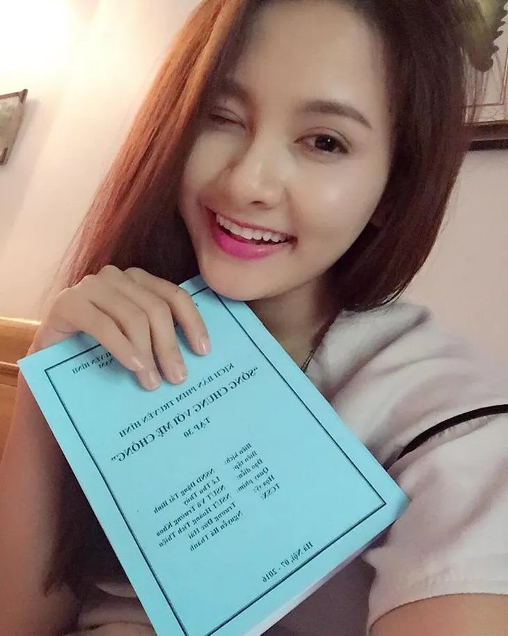 Những hình ảnh trong Sống chung với mẹ chồng không thể thấy trên phim - Ảnh 5. Những hình ảnh trong Sống chung với mẹ chồng không thể thấy trên phim - Ảnh 5.