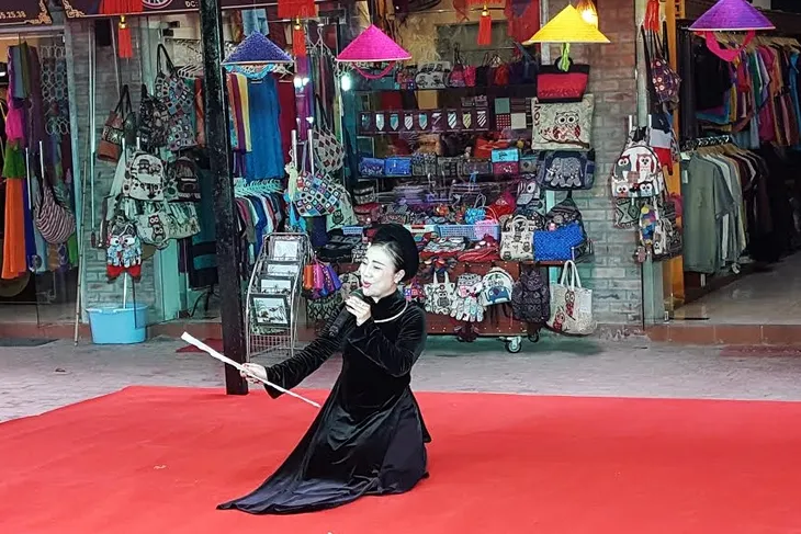 Vạn Phúc: Đẩy mạnh quảng bá du lịch tại làng nghề truyền thống - Ảnh 4. Vạn Phúc: Đẩy mạnh quảng bá du lịch tại làng nghề truyền thống - Ảnh 4.