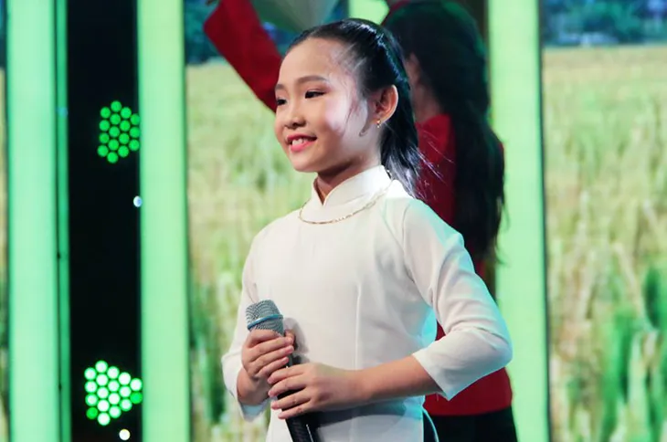 Trổ tài diễn sâu, MC cụ non Quế Anh trở thành Quán quân Biệt tài tí hon - Ảnh 7.