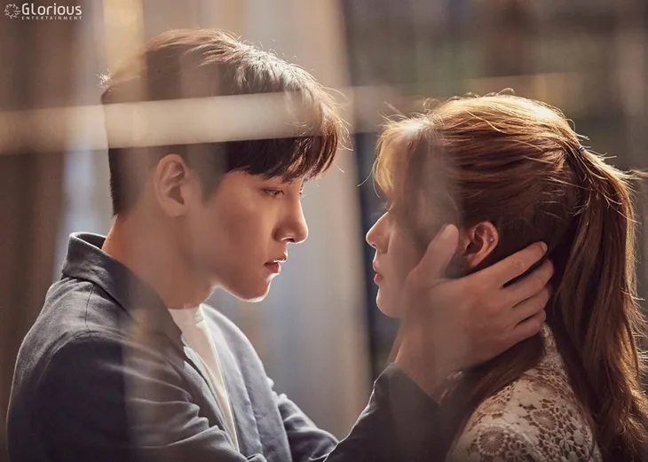 Ngắm những hình ảnh nóng trong Đối tác đáng ngờ, hẳn fan của Ji Chang Wook đều nghẹt thở - Ảnh 10. Ngắm những hình ảnh nóng trong Đối tác đáng ngờ, hẳn fan của Ji Chang Wook đều nghẹt thở - Ảnh 10.