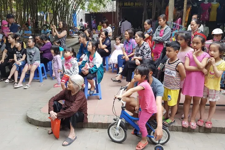 Vạn Phúc: Đẩy mạnh quảng bá du lịch tại làng nghề truyền thống - Ảnh 15. Vạn Phúc: Đẩy mạnh quảng bá du lịch tại làng nghề truyền thống - Ảnh 15.