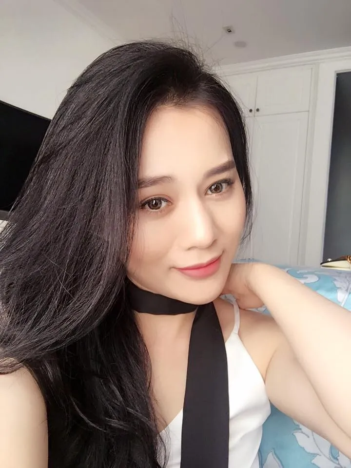 Trong phim quê mùa là vậy, ngoài đời, Phương Oanh Ngược chiều nước mắt lại sang chảnh hết phần người khác - Ảnh 8. Trong phim quê mùa là vậy, ngoài đời, Phương Oanh Ngược chiều nước mắt lại sang chảnh hết phần người khác - Ảnh 8.