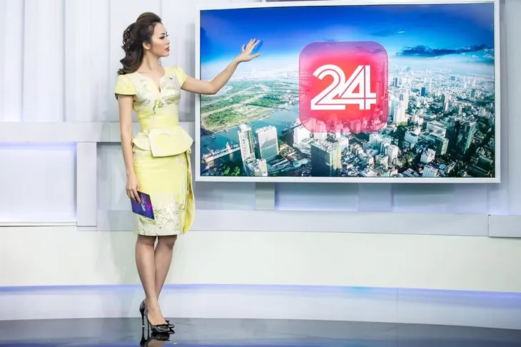 3 lý do khiến Á hậu Thụy Vân từ bỏ showbiz để đến với VTV - Ảnh 1. 3 lý do khiến Á hậu Thụy Vân từ bỏ showbiz để đến với VTV - Ảnh 1.