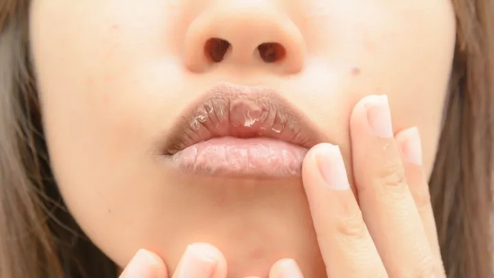 Chuyện gì sẽ xảy ra nếu bạn không uống đủ nước? - Ảnh 2. Chuyện gì sẽ xảy ra nếu bạn không uống đủ nước? - Ảnh 2.