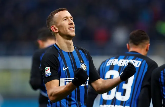Kết quả bóng đá châu Âu rạng sáng 4/12: Man City thắng nhọc West Ham, Inter vươn lên ngôi đầu Serie A - Ảnh 2. Kết quả bóng đá châu Âu rạng sáng 4/12: Man City thắng nhọc West Ham, Inter vươn lên ngôi đầu Serie A - Ảnh 2.
