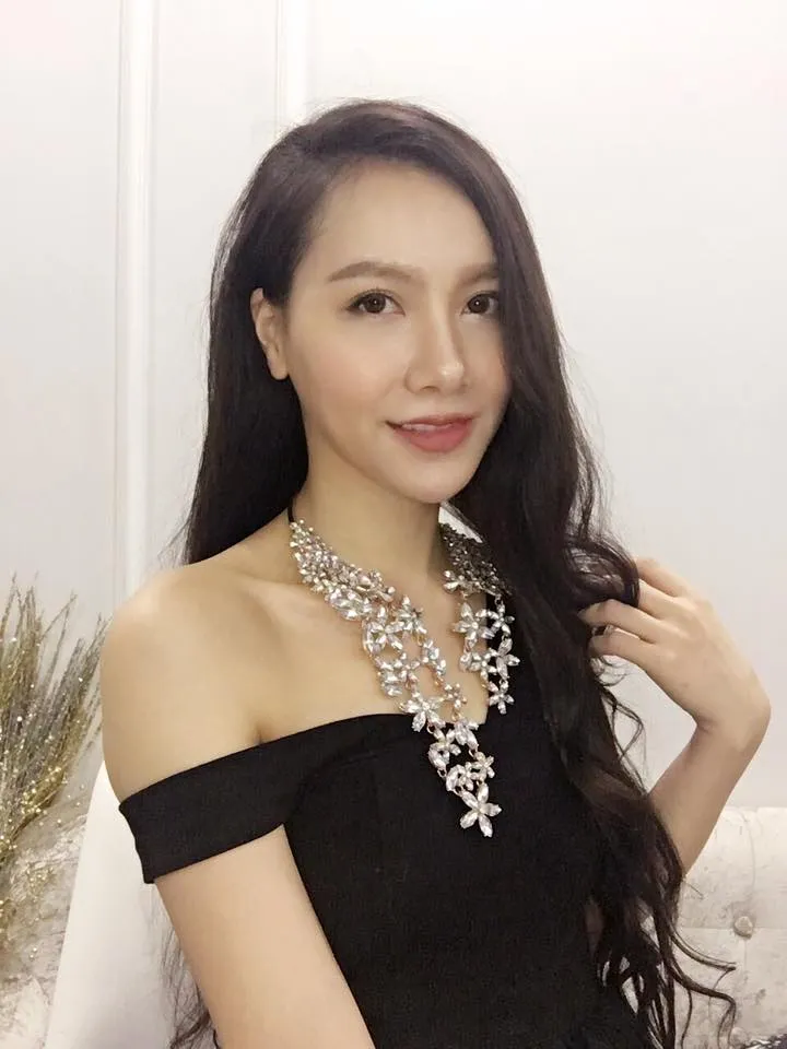 Những lần MC Minh Hà gây thương nhớ với gu thời trang bay bổng, lãng mạn - Ảnh 10. Những lần MC Minh Hà gây thương nhớ với gu thời trang bay bổng, lãng mạn - Ảnh 10.