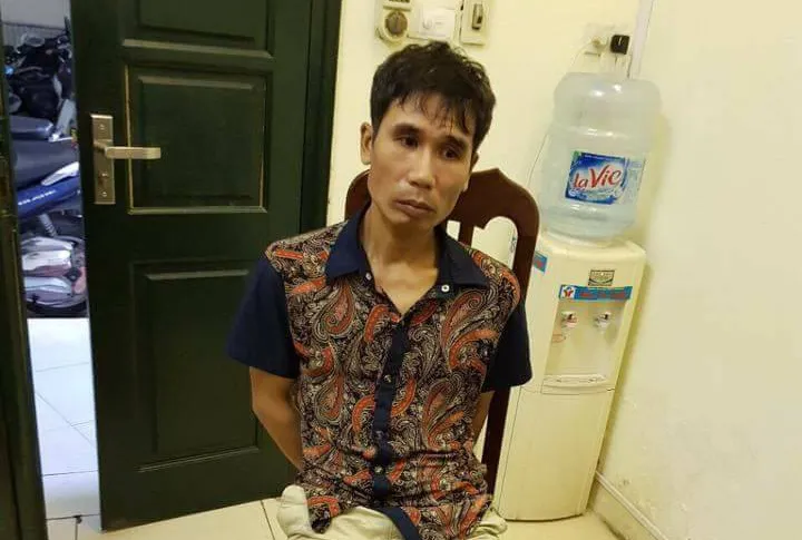 Hà Nội: Bắt giữ đối tượng vận chuyển ma túy vào giờ cao điểm - Ảnh 1. Hà Nội: Bắt giữ đối tượng vận chuyển ma túy vào giờ cao điểm - Ảnh 1.