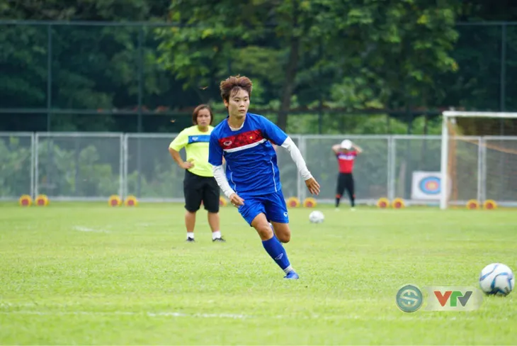 Ảnh: ĐT bóng đá nữ tập buổi đầu tiên tại Malaysia, sẵn sàng cho SEA Games 29 - Ảnh 3. Ảnh: ĐT bóng đá nữ tập buổi đầu tiên tại Malaysia, sẵn sàng cho SEA Games 29 - Ảnh 3.