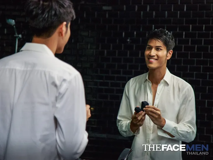 Thí sinh The Face Men đua nhau soi gương, tập trao nhẫn cầu hôn - Ảnh 2. Thí sinh The Face Men đua nhau soi gương, tập trao nhẫn cầu hôn - Ảnh 2.