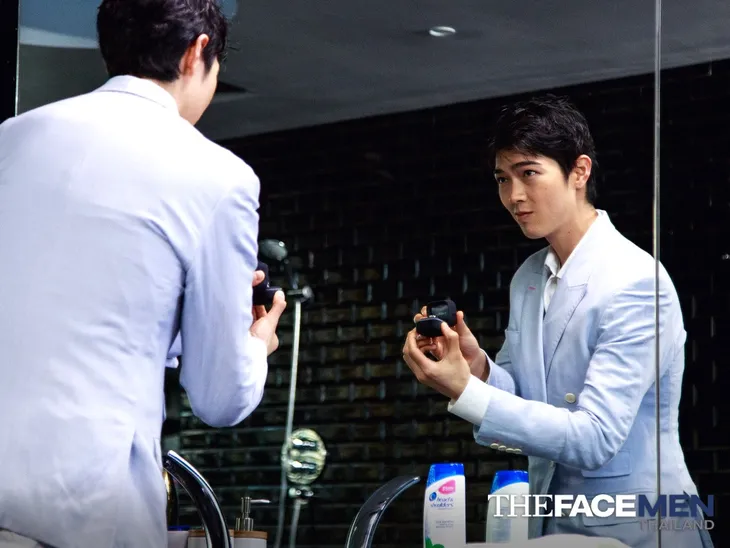 Thí sinh The Face Men đua nhau soi gương, tập trao nhẫn cầu hôn - Ảnh 9. Thí sinh The Face Men đua nhau soi gương, tập trao nhẫn cầu hôn - Ảnh 9.