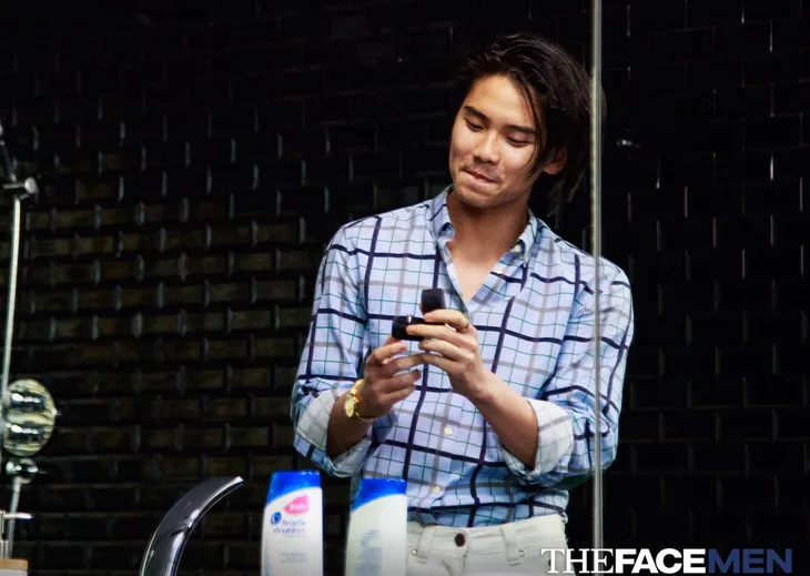 Thí sinh The Face Men đua nhau soi gương, tập trao nhẫn cầu hôn - Ảnh 5. Thí sinh The Face Men đua nhau soi gương, tập trao nhẫn cầu hôn - Ảnh 5.