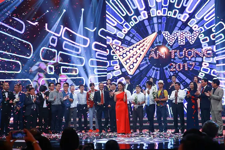 VTV Awards 2017: Táo quân Xuân Đinh Dậu chiến thắng giải Chương trình của năm - Ảnh 1. VTV Awards 2017: Táo quân Xuân Đinh Dậu chiến thắng giải Chương trình của năm - Ảnh 1.