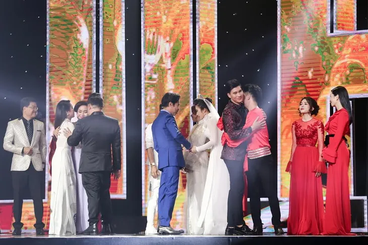 Thần tượng Bolero 2017: Lộ diện top 4 tranh ngôi quán quân tại chung kết - Ảnh 20. Thần tượng Bolero 2017: Lộ diện top 4 tranh ngôi quán quân tại chung kết - Ảnh 20.