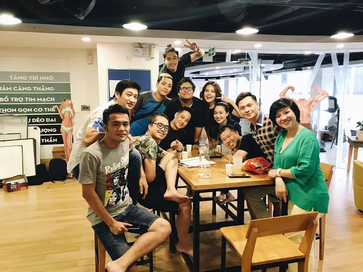 Dàn diễn viên Ghét thì yêu thôi cực đáng yêu qua loạt ảnh hậu trường - Ảnh 1. Dàn diễn viên Ghét thì yêu thôi cực đáng yêu qua loạt ảnh hậu trường - Ảnh 1.