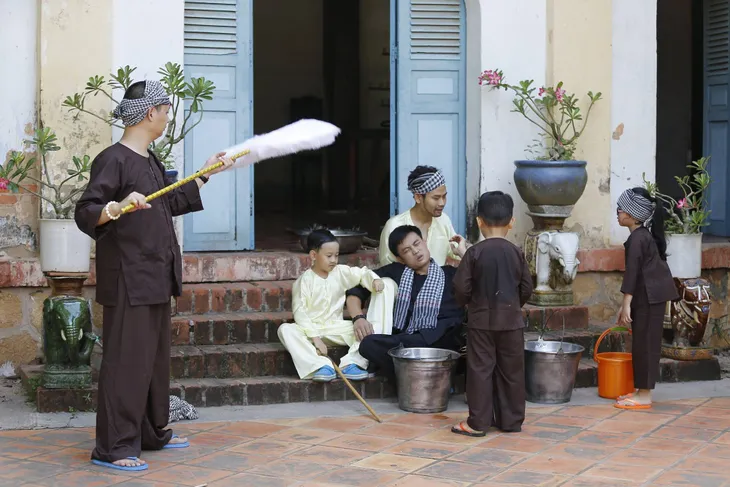 Bố ơi! Mình đi đâu thế?: Sự ghê gớm của cha con nhà phú hộ MC Hồng Phúc - Ảnh 2. Bố ơi! Mình đi đâu thế?: Sự ghê gớm của cha con nhà phú hộ MC Hồng Phúc - Ảnh 2.