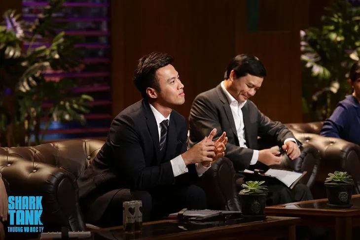 Shark Tank Tập 5: Được 4 Sharks tranh giành, hai cô gái chọn soái ca Lê Đăng Khoa - Ảnh 2. Shark Tank Tập 5: Được 4 Sharks tranh giành, hai cô gái chọn soái ca Lê Đăng Khoa - Ảnh 2.