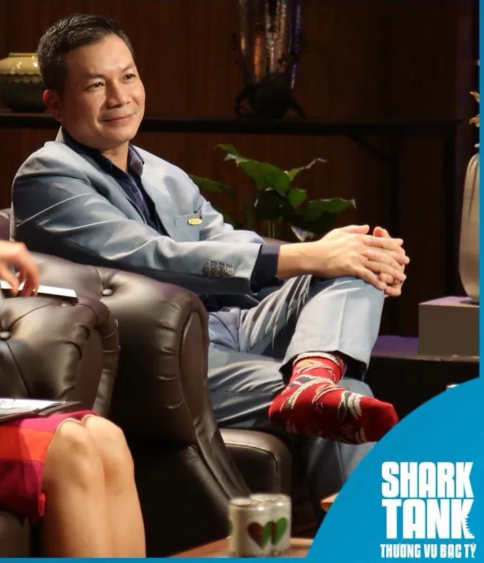Shark Tank Việt Nam - Tập 7: Các Shark thích thú nhận quà Giáng sinh từ Start-up - Ảnh 5. Shark Tank Việt Nam - Tập 7: Các Shark thích thú nhận quà Giáng sinh từ Start-up - Ảnh 5.