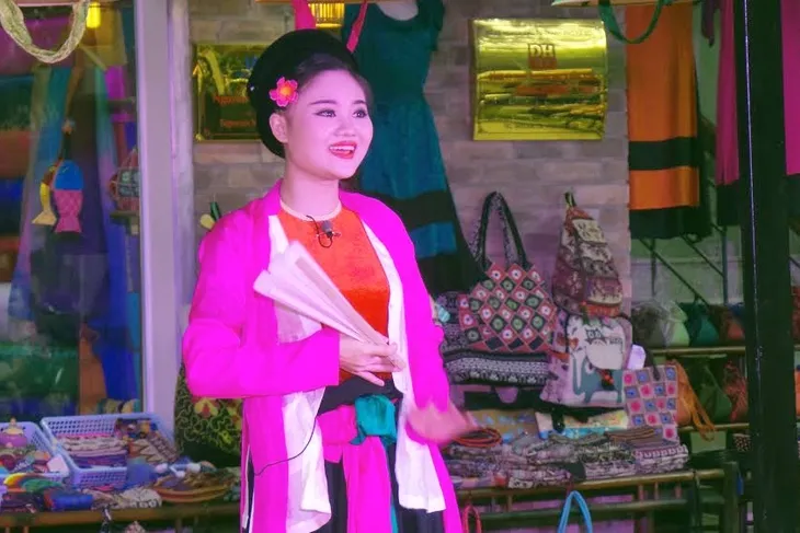 Vạn Phúc: Đẩy mạnh quảng bá du lịch tại làng nghề truyền thống - Ảnh 10. Vạn Phúc: Đẩy mạnh quảng bá du lịch tại làng nghề truyền thống - Ảnh 10.