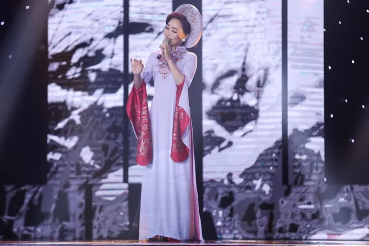 Thần tượng Bolero 2017: Lộ diện top 4 tranh ngôi quán quân tại chung kết - Ảnh 3. Thần tượng Bolero 2017: Lộ diện top 4 tranh ngôi quán quân tại chung kết - Ảnh 3.