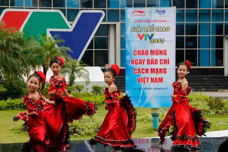 Hơn 200 VĐV tham gia Giải Thể thao VTV 2017 nhân kỷ niệm ngày Báo chí Cách mạng Việt Nam - Ảnh 6. Hơn 200 VĐV tham gia Giải Thể thao VTV 2017 nhân kỷ niệm ngày Báo chí Cách mạng Việt Nam - Ảnh 6.