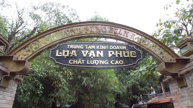 Vạn Phúc: Đẩy mạnh quảng bá du lịch tại làng nghề truyền thống - Ảnh 16. Vạn Phúc: Đẩy mạnh quảng bá du lịch tại làng nghề truyền thống - Ảnh 16.