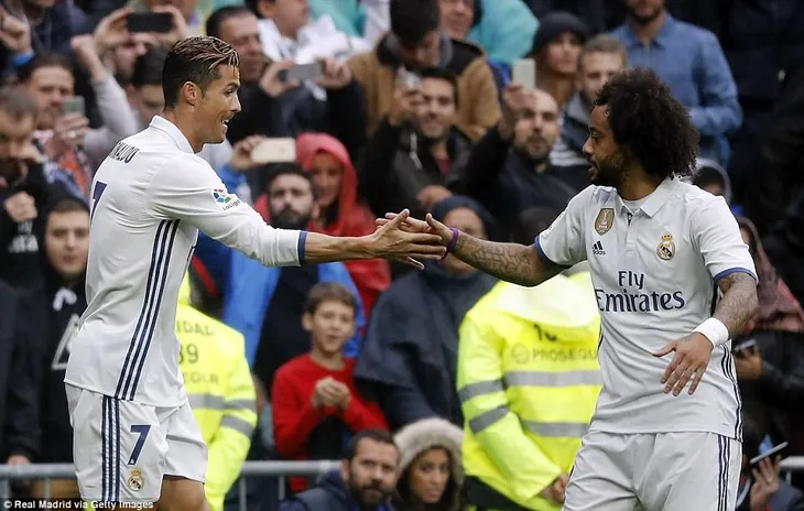 Kết quả bóng đá châu Âu tối 29, rạng sáng 30/4: Real Madrid và Barcelona cùng thắng, Bayern Munich vô địch - Ảnh 1. Kết quả bóng đá châu Âu tối 29, rạng sáng 30/4: Real Madrid và Barcelona cùng thắng, Bayern Munich vô địch - Ảnh 1.