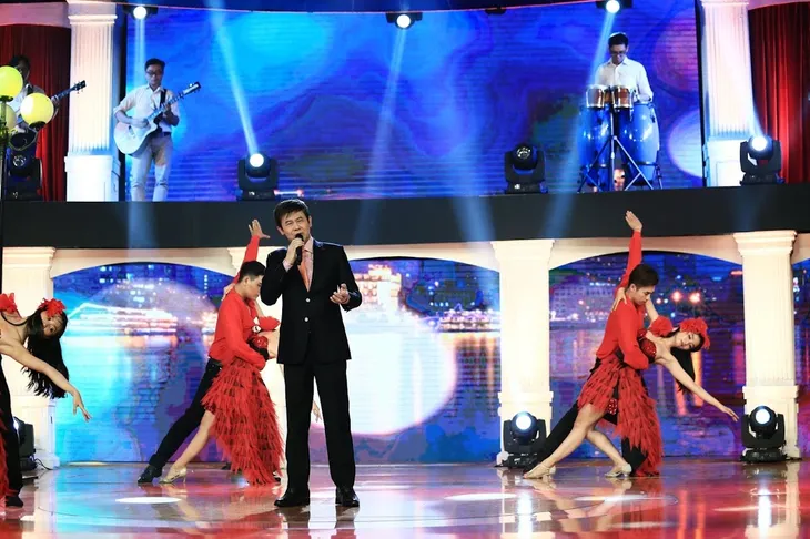 Tình khúc vượt thời gian: Thánh nữ bolero gợi nhắc về kỷ niệm tuổi học trò - Ảnh 3. Tình khúc vượt thời gian: Thánh nữ bolero gợi nhắc về kỷ niệm tuổi học trò - Ảnh 3.