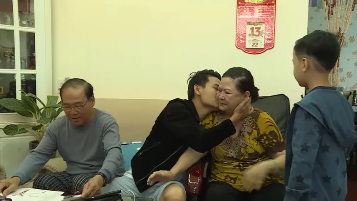 Bố ơi! Mình đi đâu thế?: Thoát khỏi rừng sâu, bố và con cùng nhau đến thiên đường - Ảnh 15. Bố ơi! Mình đi đâu thế?: Thoát khỏi rừng sâu, bố và con cùng nhau đến thiên đường - Ảnh 15.
