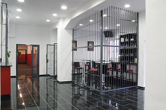 Bất ngờ trước những nhà tù được biến hóa thành khách sạn - Ảnh 4. Bất ngờ trước những nhà tù được biến hóa thành khách sạn - Ảnh 4.