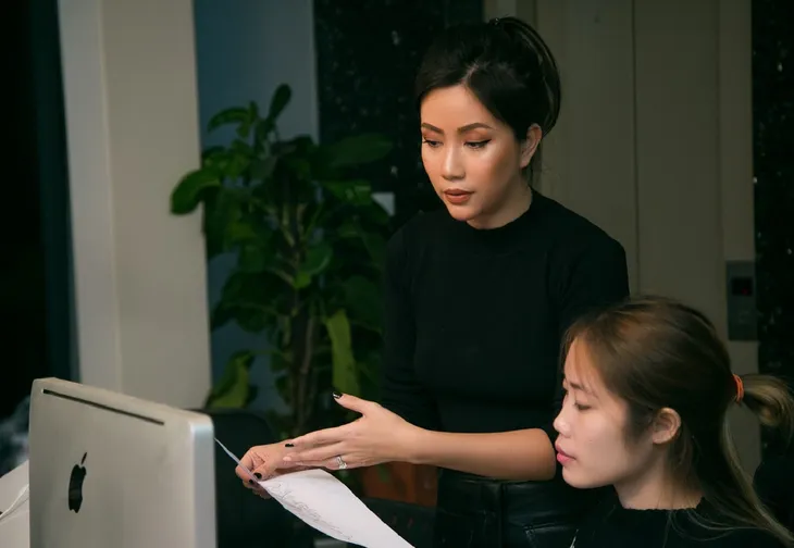 Điểm mặt những nữ NTK Việt tài năng của Tuần lễ thời trang quốc tế Việt Nam Thu - Đông 2017 - Ảnh 4. Điểm mặt những nữ NTK Việt tài năng của Tuần lễ thời trang quốc tế Việt Nam Thu - Đông 2017 - Ảnh 4.
