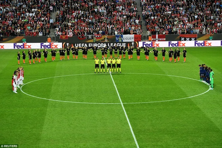 Ảnh: Man Utd đánh bại Ajax trong trận chung kết Europa League 2017 để đăng quang ngôi vô địch - Ảnh 3. Ảnh: Man Utd đánh bại Ajax trong trận chung kết Europa League 2017 để đăng quang ngôi vô địch - Ảnh 3.