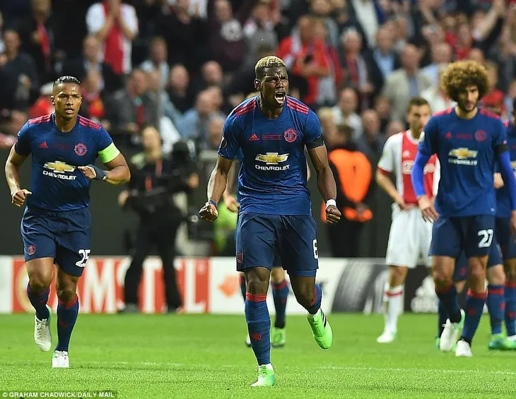 Ảnh: Man Utd đánh bại Ajax trong trận chung kết Europa League 2017 để đăng quang ngôi vô địch - Ảnh 6. Ảnh: Man Utd đánh bại Ajax trong trận chung kết Europa League 2017 để đăng quang ngôi vô địch - Ảnh 6.