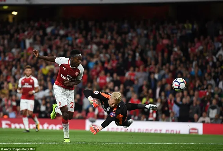 Khai màn Ngoại hạng Anh: Arsenal thắng nghẹt thở trước Leicester City - Ảnh 4. Khai màn Ngoại hạng Anh: Arsenal thắng nghẹt thở trước Leicester City - Ảnh 4.