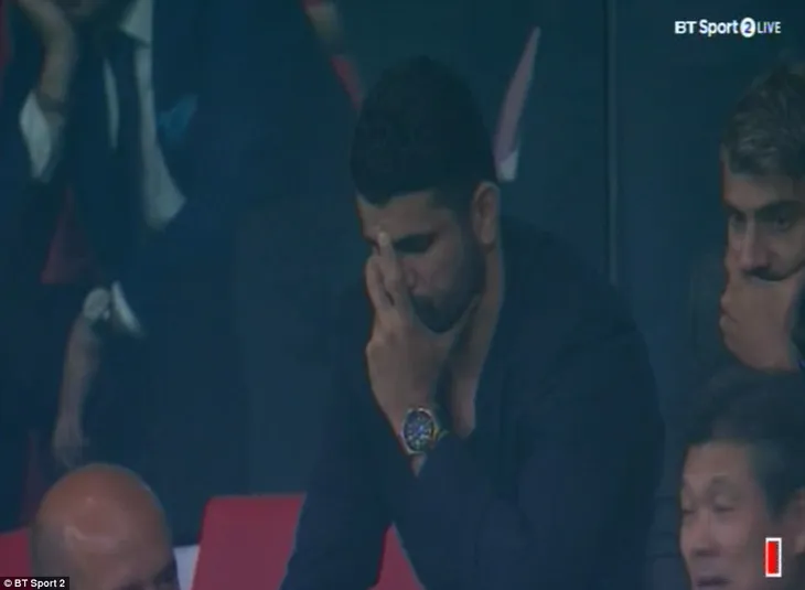 Chelsea hạ Atletico Madrid, Diego Costa thất thần trên khán đài - Ảnh 1. Chelsea hạ Atletico Madrid, Diego Costa thất thần trên khán đài - Ảnh 1.