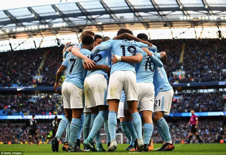 BXH Ngoại hạng Anh sau vòng 11: Man City xây chắc ngôi đầu, bỏ xa MU, Chelsea - Ảnh 1. BXH Ngoại hạng Anh sau vòng 11: Man City xây chắc ngôi đầu, bỏ xa MU, Chelsea - Ảnh 1.
