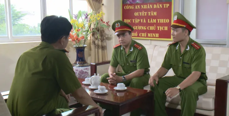 Phim Vực thẳm vô hình - Tập 18: Kiều (Trang Nhung) suýt ra tay giết người - Ảnh 3. Phim Vực thẳm vô hình - Tập 18: Kiều (Trang Nhung) suýt ra tay giết người - Ảnh 3.