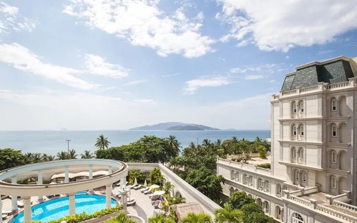Những khu resort Việt Nam đẹp lung linh trên báo Tây - Ảnh 6. Những khu resort Việt Nam đẹp lung linh trên báo Tây - Ảnh 6.