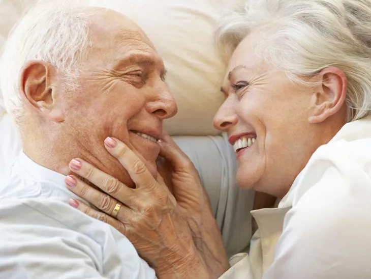 Vén màn bí mật về chuyện ấy của tuổi U50 - Ảnh 1. Vén màn bí mật về chuyện ấy của tuổi U50 - Ảnh 1.